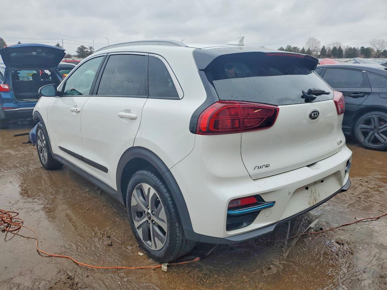 2021 Kia Niro Ex Premium - Image 2