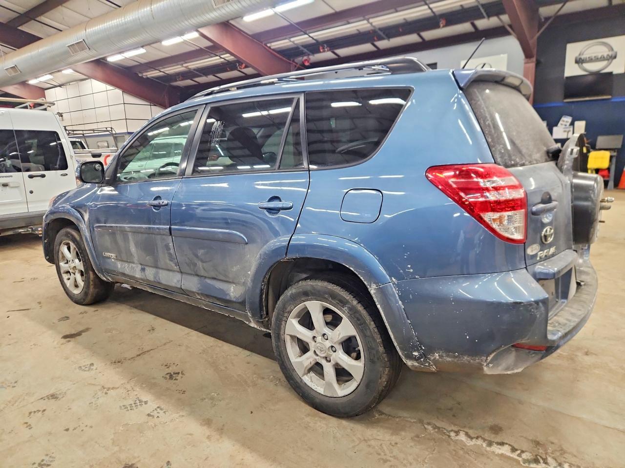 2011 Toyota Rav4 Limited - Фото 2