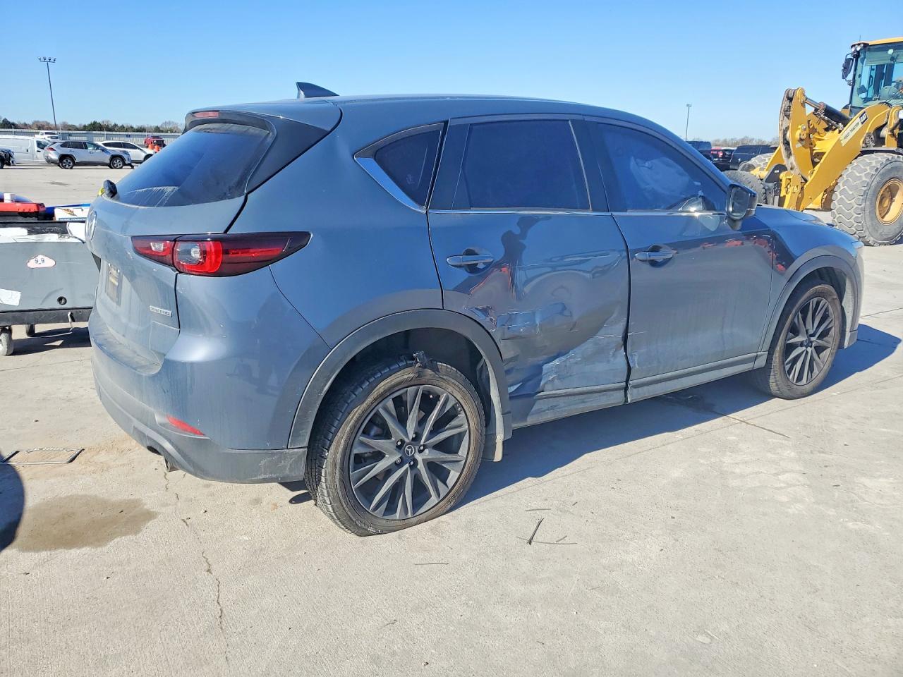 2023 Mazda Cx-5 Preferred - Image 3