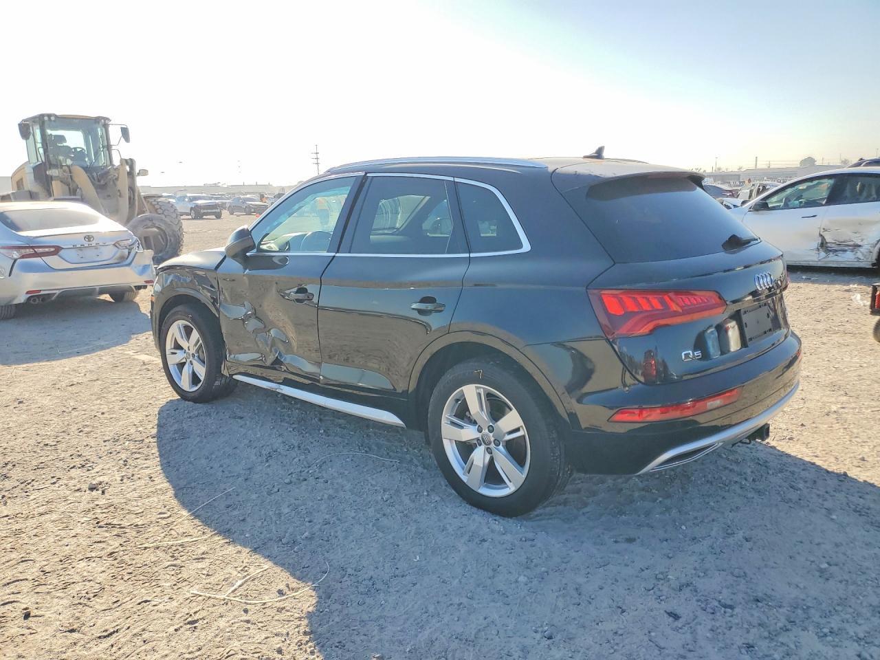 2018 Audi Q5 Premium Plus - Фото 2