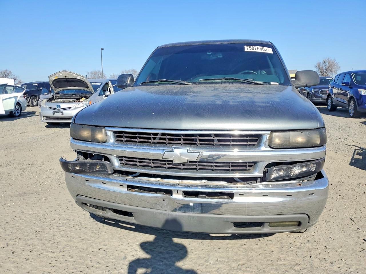 2002 Chevrolet Suburban C1500 - Фото 5