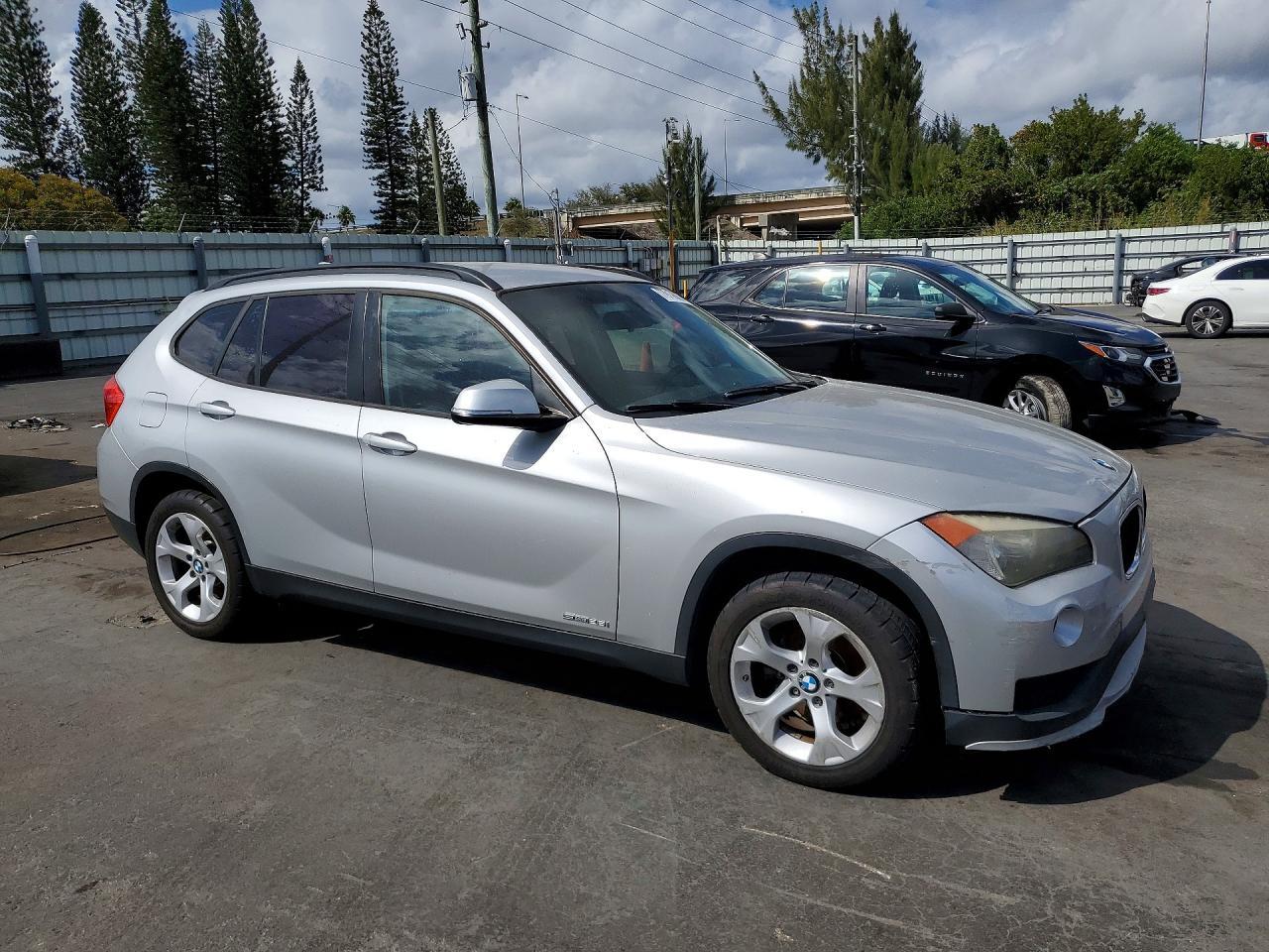 2015 BMW X1 Sdrive28I - Фото 4