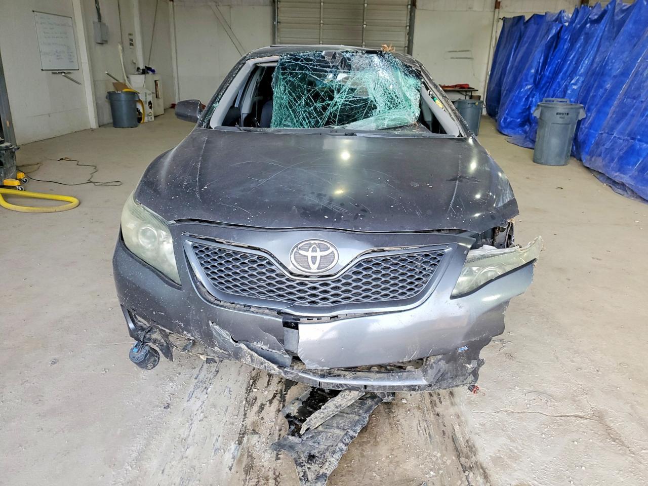 2011 Toyota Camry Base - Фото 5