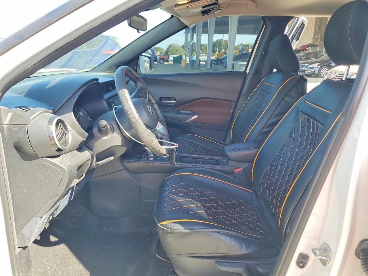 2021 Nissan Kicks Sr - Image 7