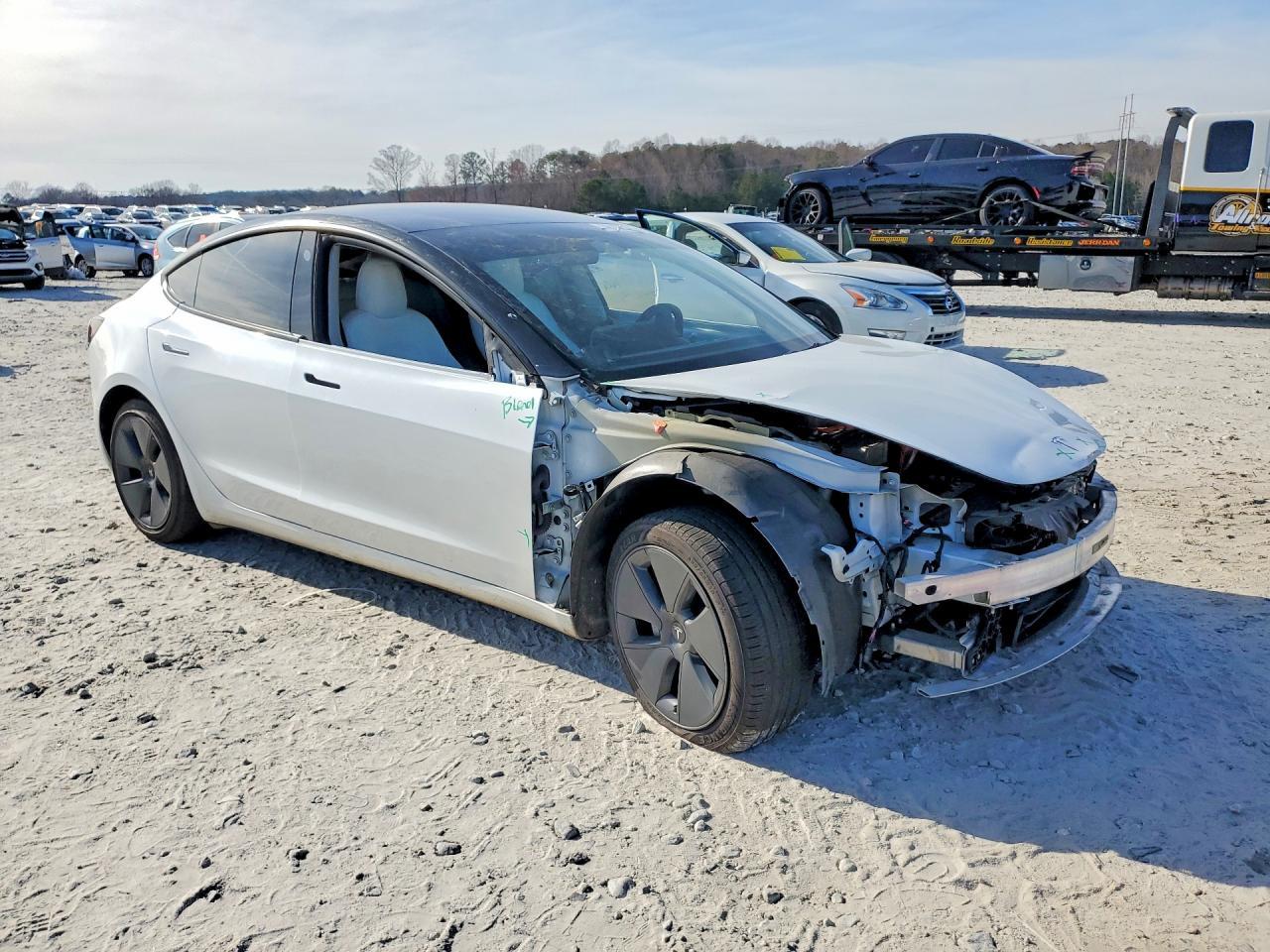 2022 Tesla Model 3 - Image 4