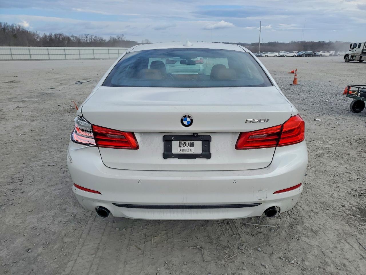 2018 BMW 530 I - Фото 6