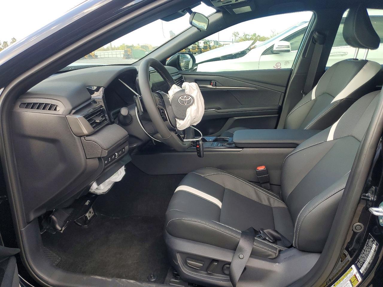 2026 Toyota Camry Se - Фото 7