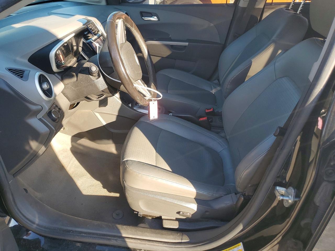 2017 Chevrolet Sonic Premier - Image 7