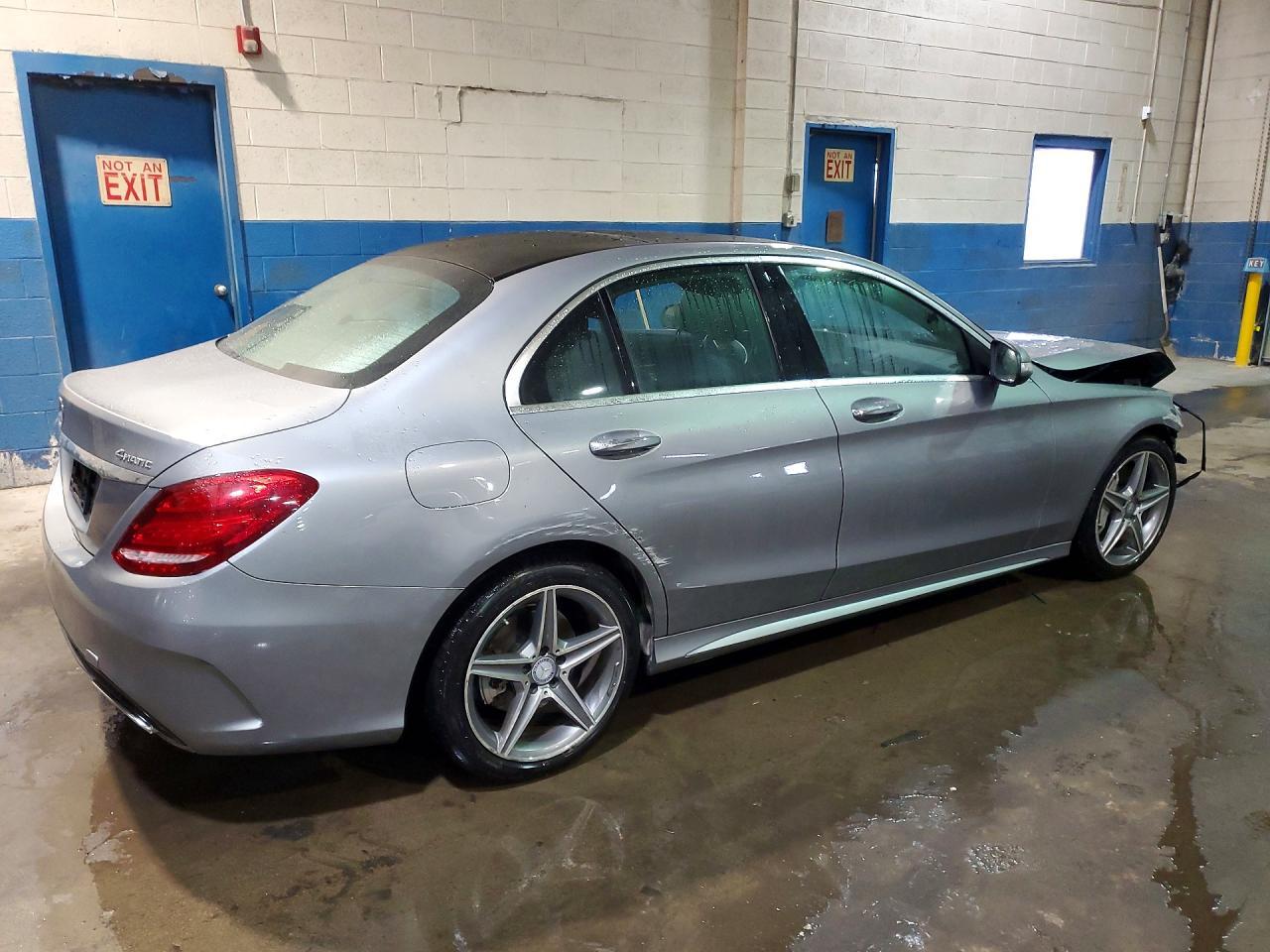 2015 Mercedes-Benz C 400 4Matic - Фото 3