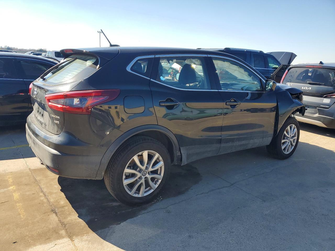 2021 Nissan Rogue Sport S - Фото 3