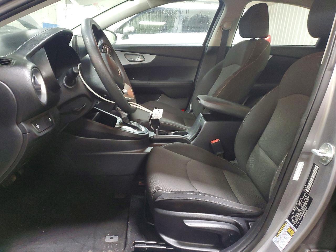 2023 Kia Forte Lxs - Image 7