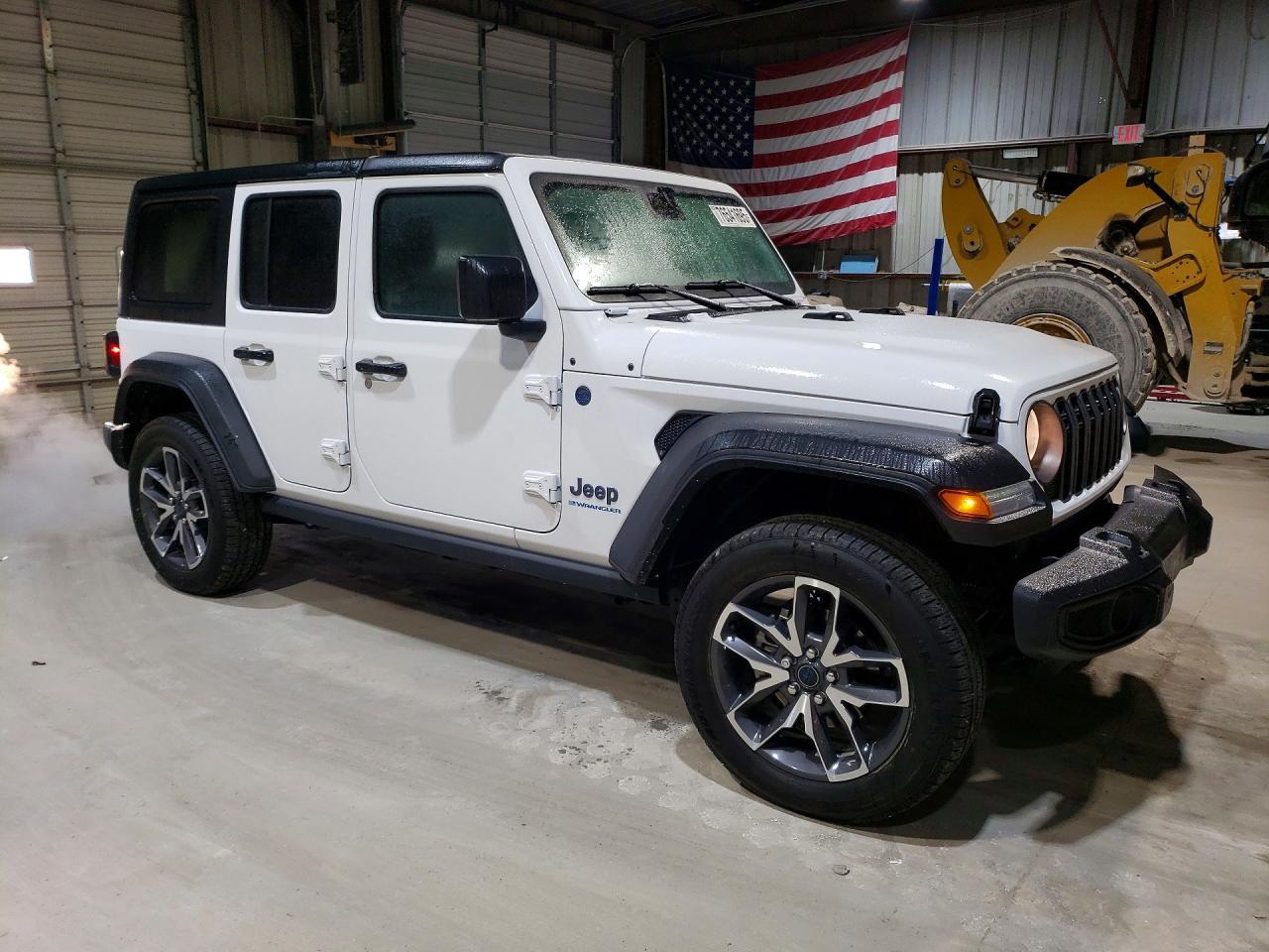 2025 Jeep Wrangler Sport 4Xe - Фото 4