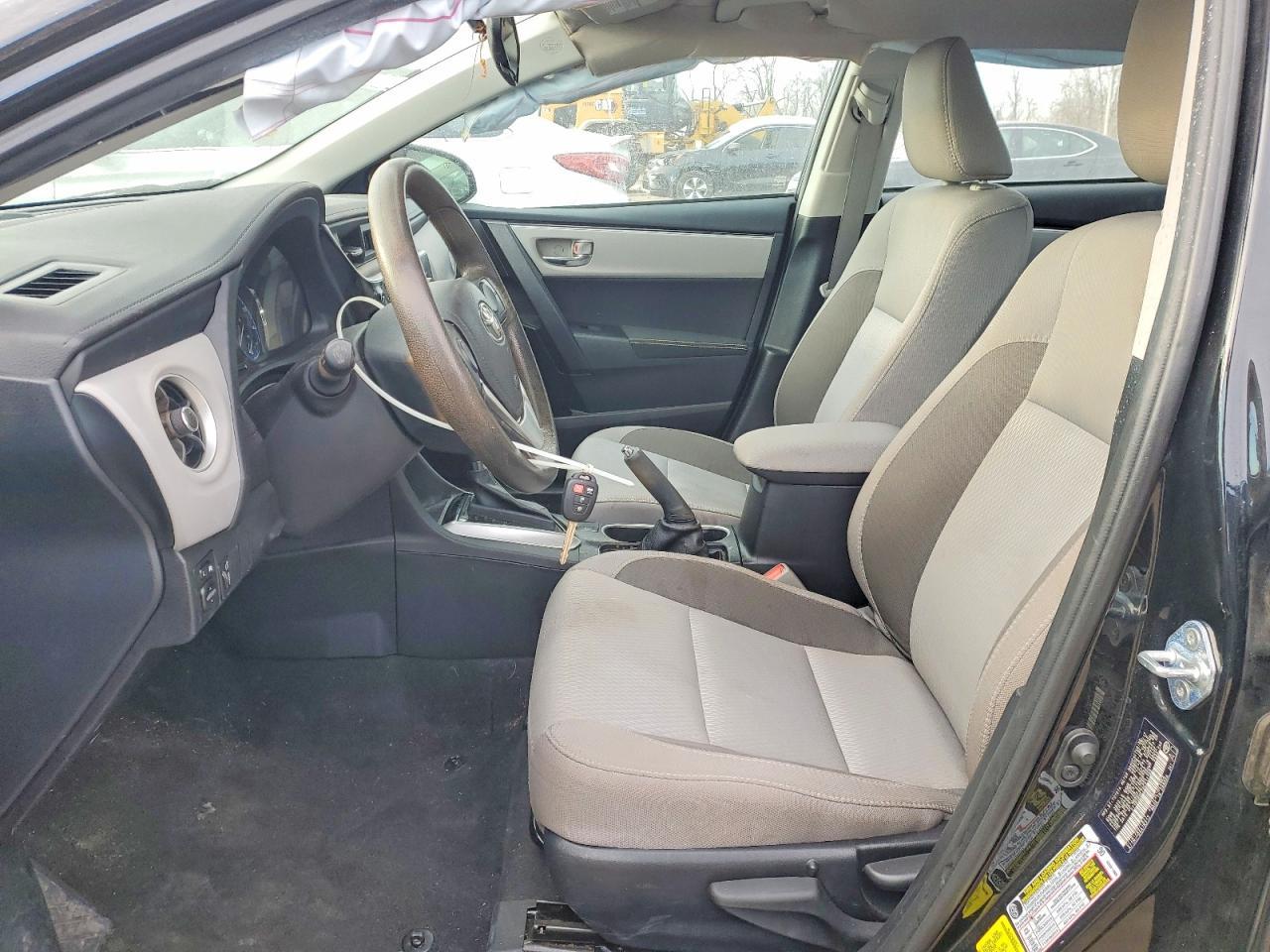 2017 Toyota Corolla L - Фото 7