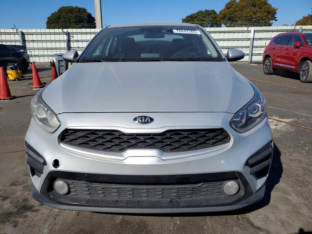 2021 Kia Forte Lxs - Image 5