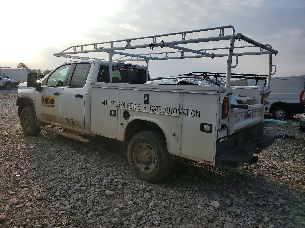 2025 Chevrolet Silverado Hd Utility / Service Truck - Image 2