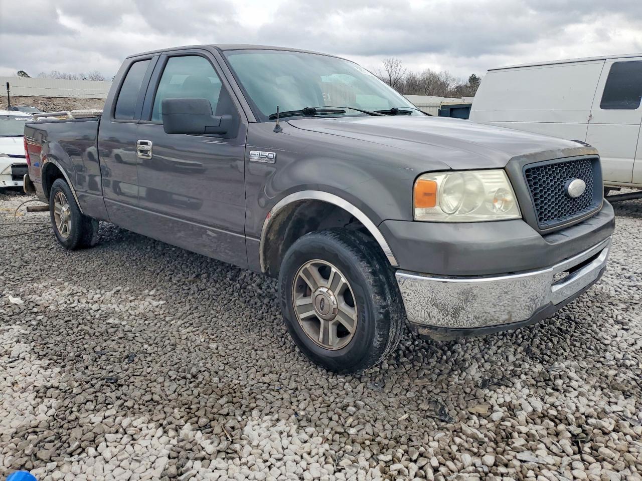 2006 Ford F150 - Image 4