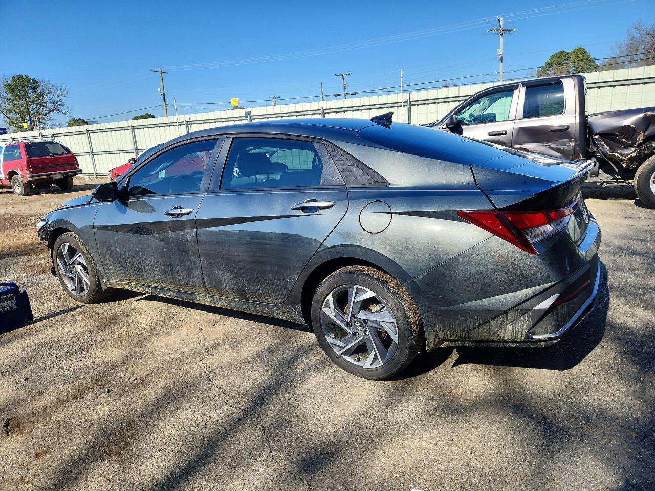 2025 Hyundai Elantra Sel Sport - Фото 2