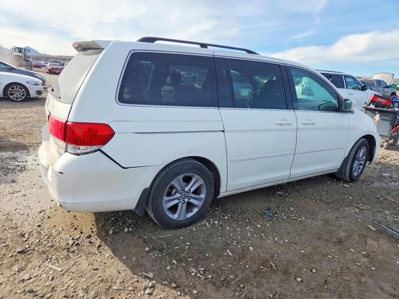 2010 Honda Odyssey Touring - Фото 3