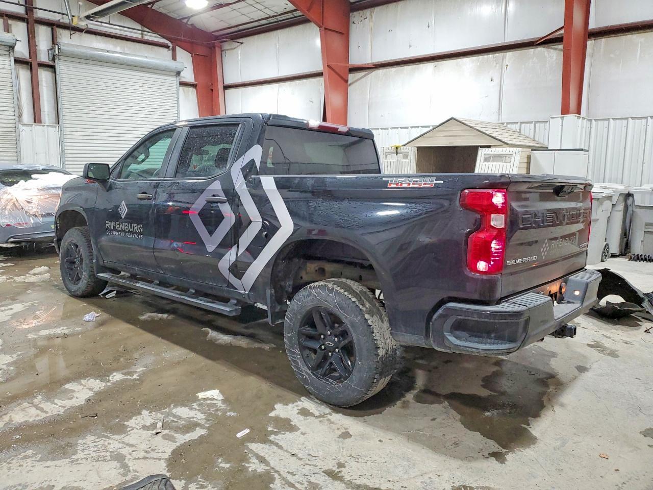 2022 Chevrolet Silverado K1500 Trail Boss Custom - Фото 2