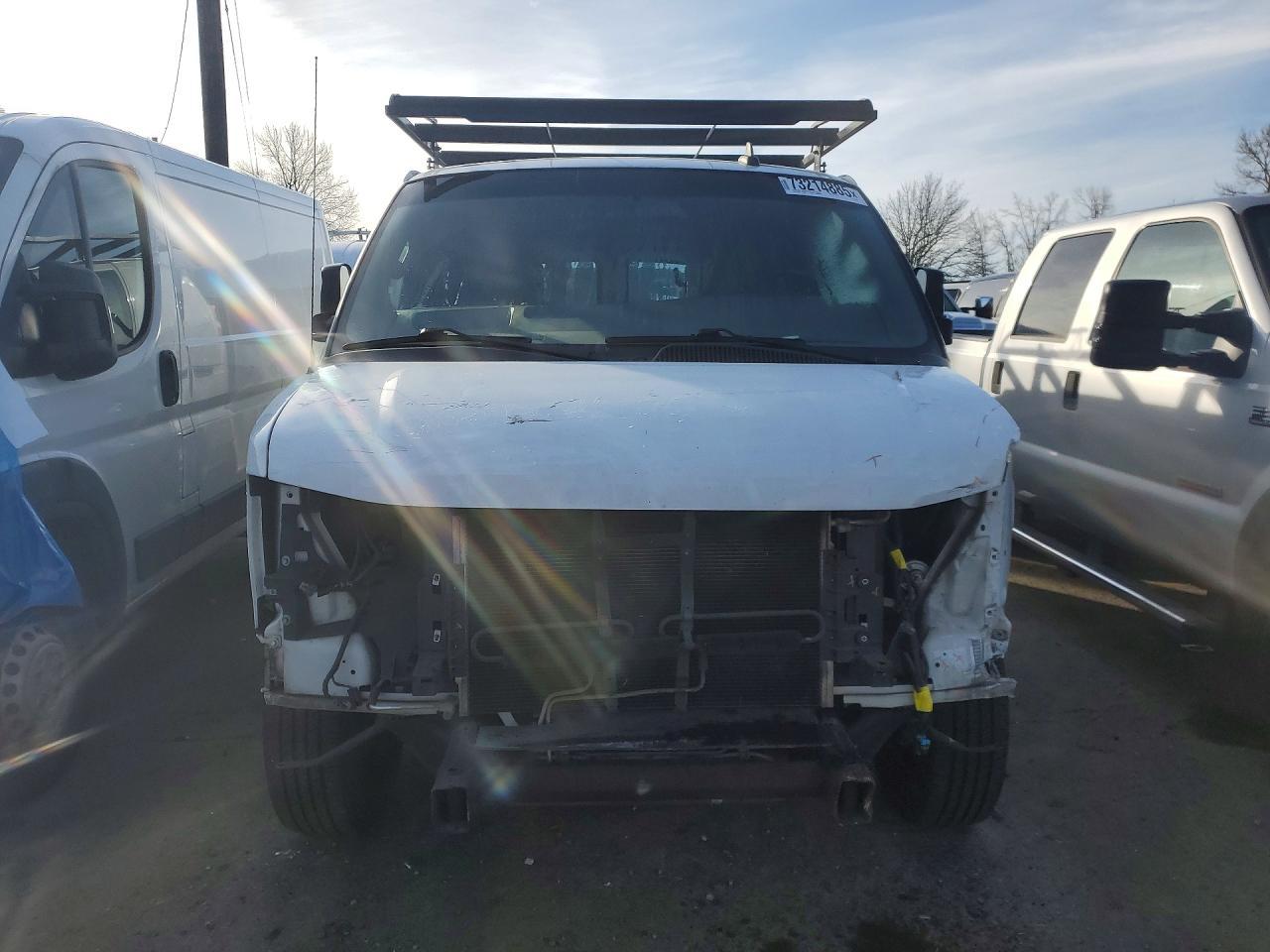 2019 Chevrolet Express 3500 Utility / Service Van - Фото 5