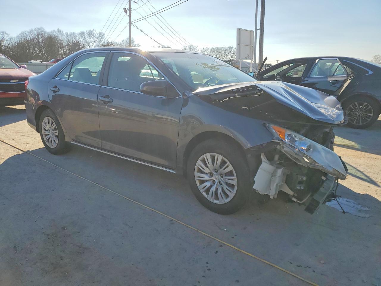 2013 Toyota Camry L - Image 4