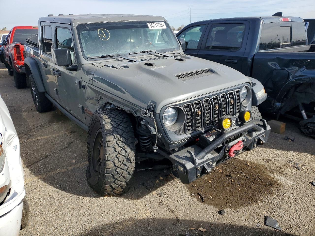 2021 Jeep Gladiator Mojave - Image 4