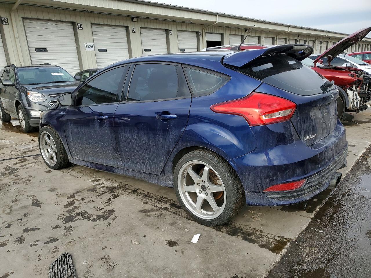 2017 Ford Focus St - Image 2