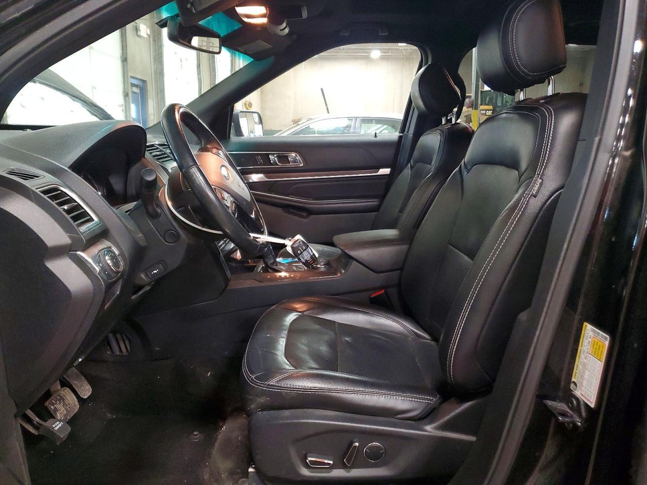 2017 Ford Explorer Limited - Image 7