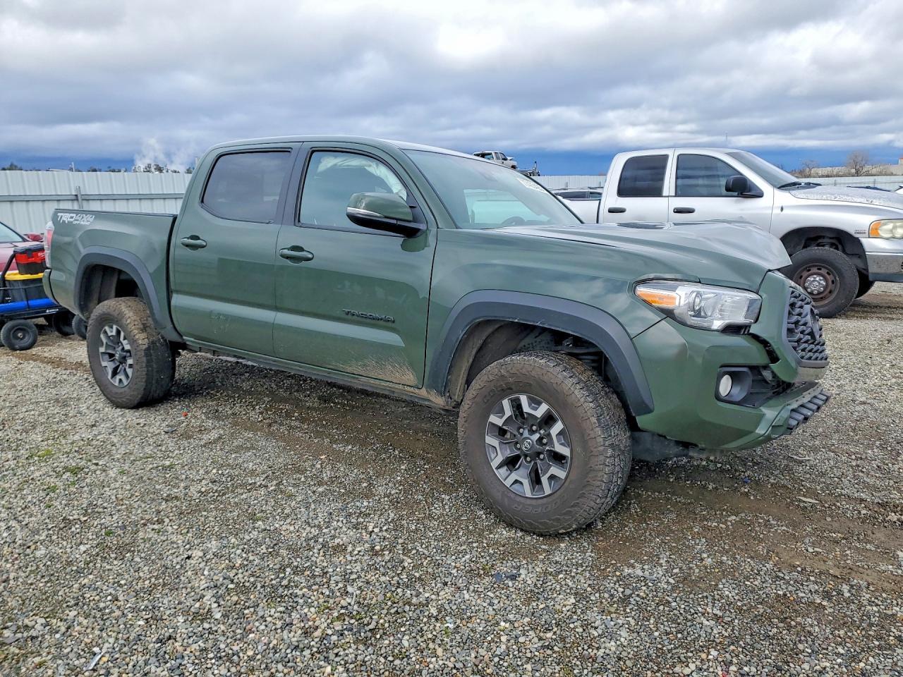 2021 Toyota Tacoma Double Cab - Image 4