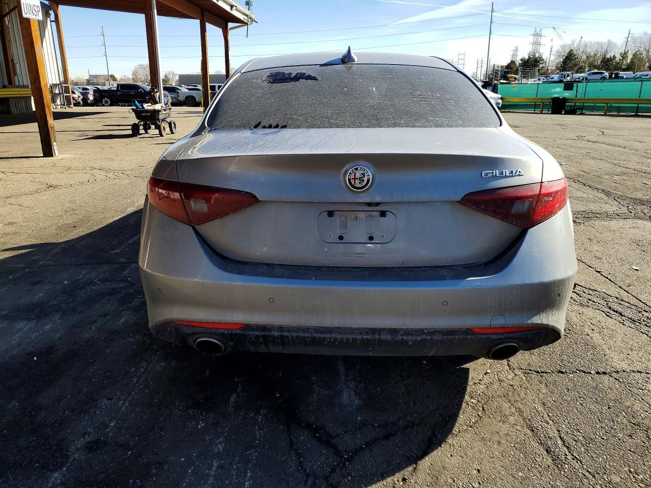 2019 Alfa Romeo Giulia - Фото 6