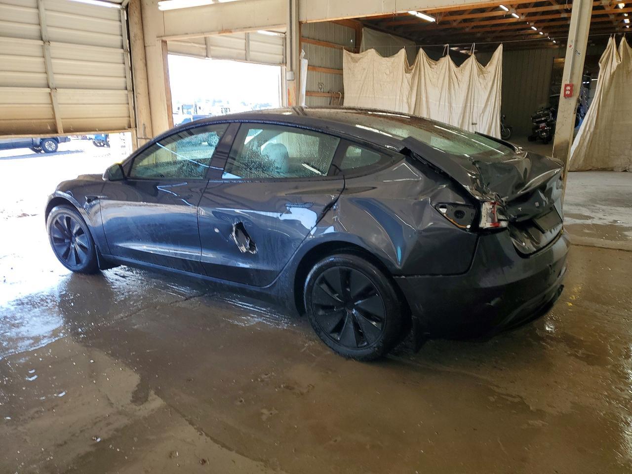 2025 Tesla Model 3 - Image 2