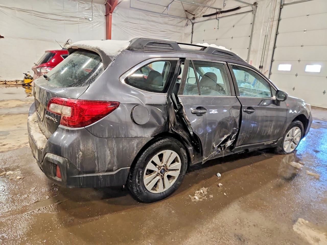 2018 Subaru Outback 2.5I - Фото 3