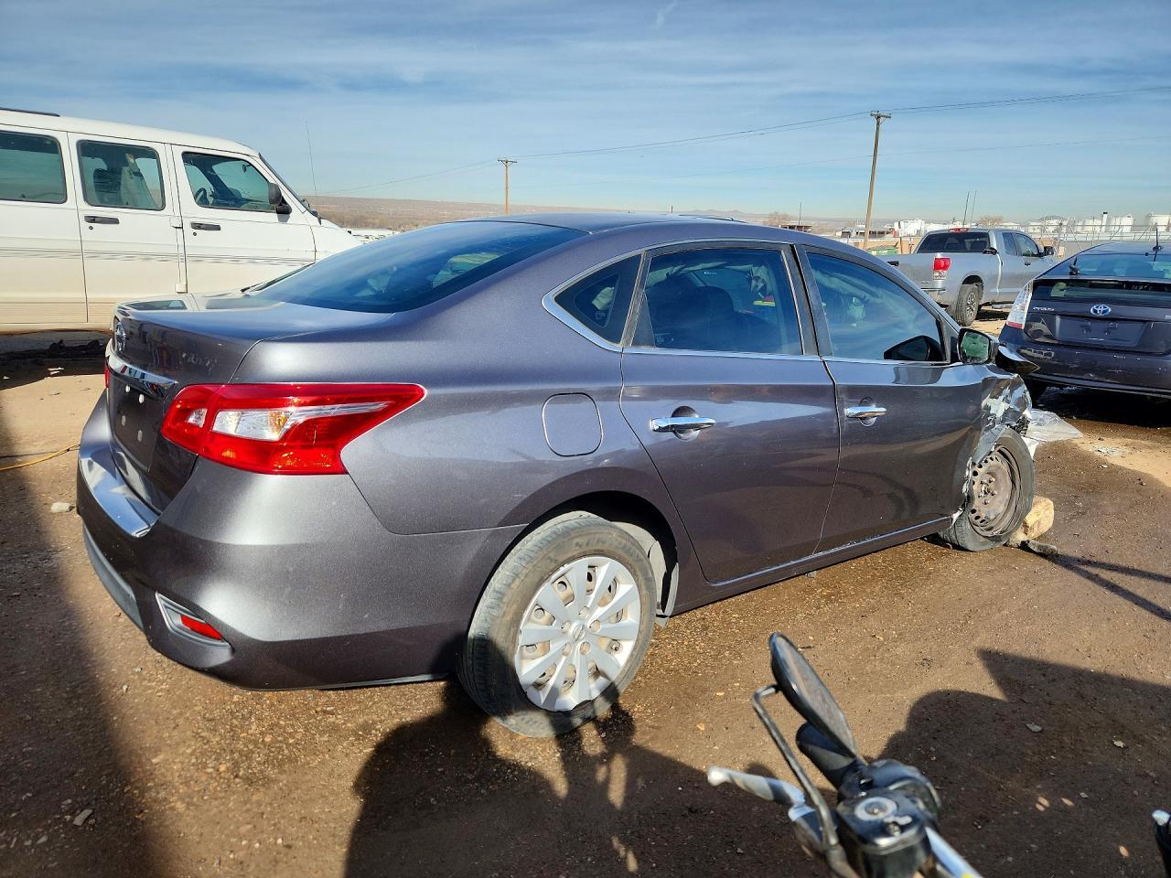 2016 Nissan Sentra S - Image 3
