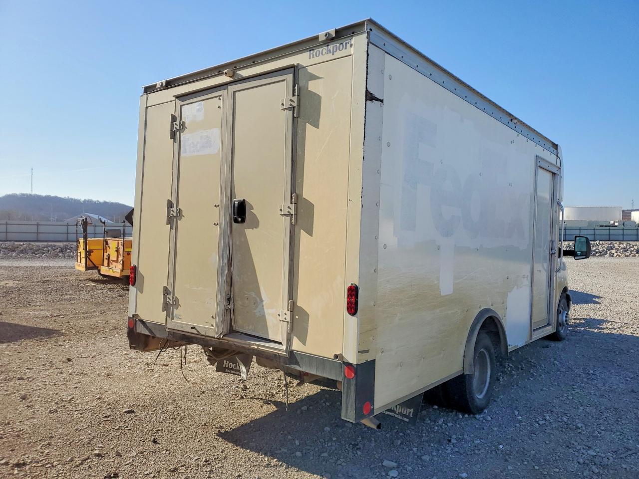 2023 GMC Savana Cutaway G3500 - Image 3