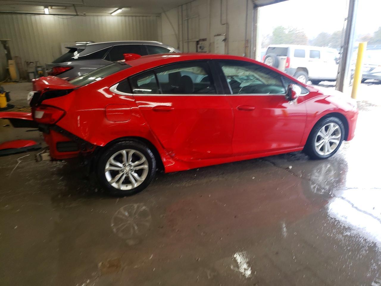 2019 Chevrolet Cruze Lt - Фото 3