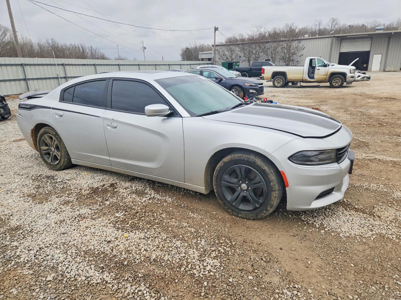 2020 Dodge Charger Sxt - Image 4