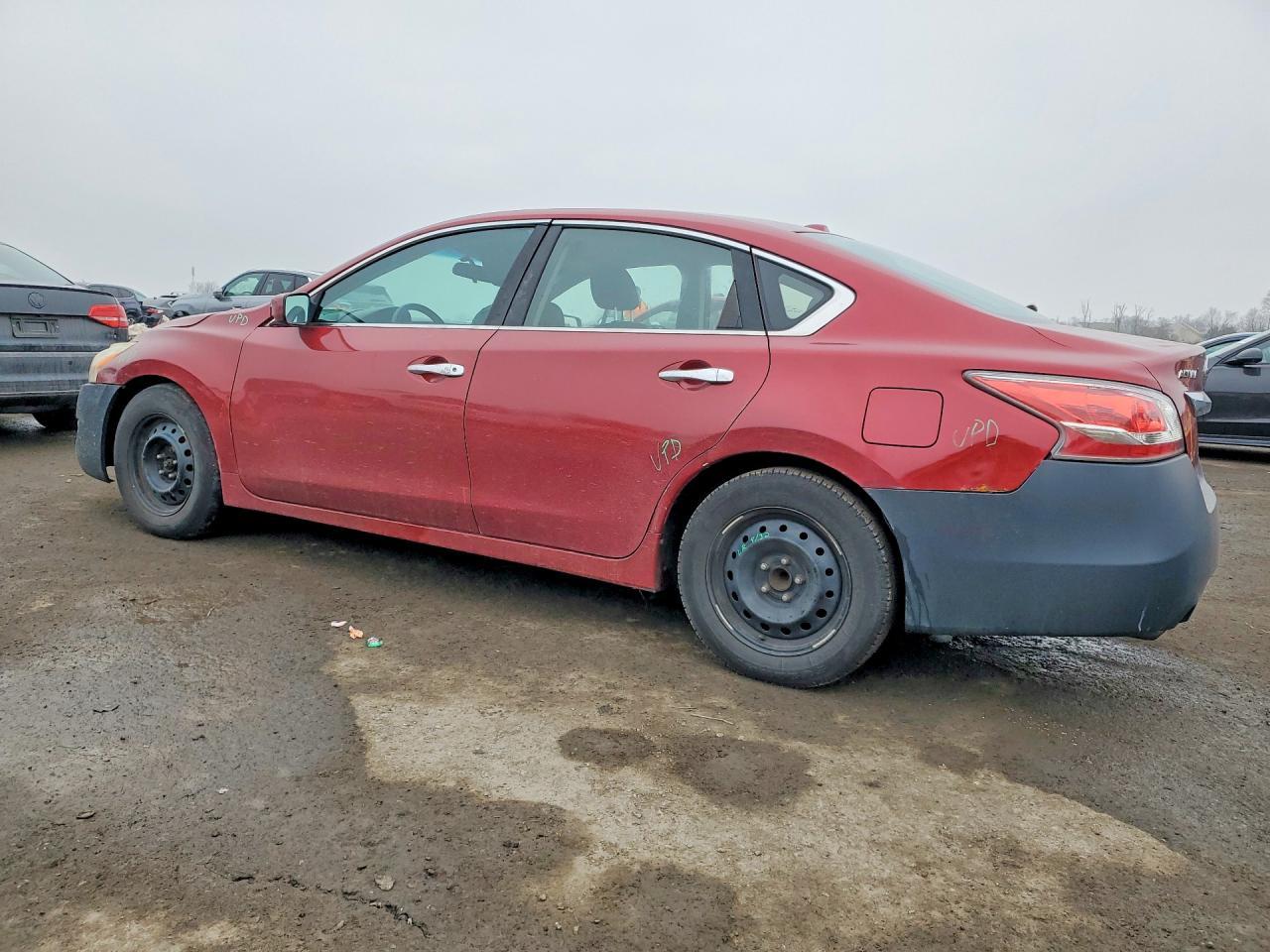 2015 Nissan Altima 2.5 - Фото 2