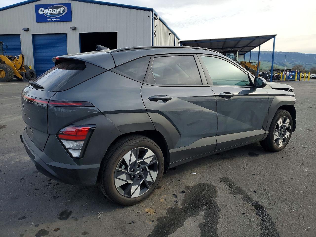 2025 Hyundai Kona Sel - Image 3
