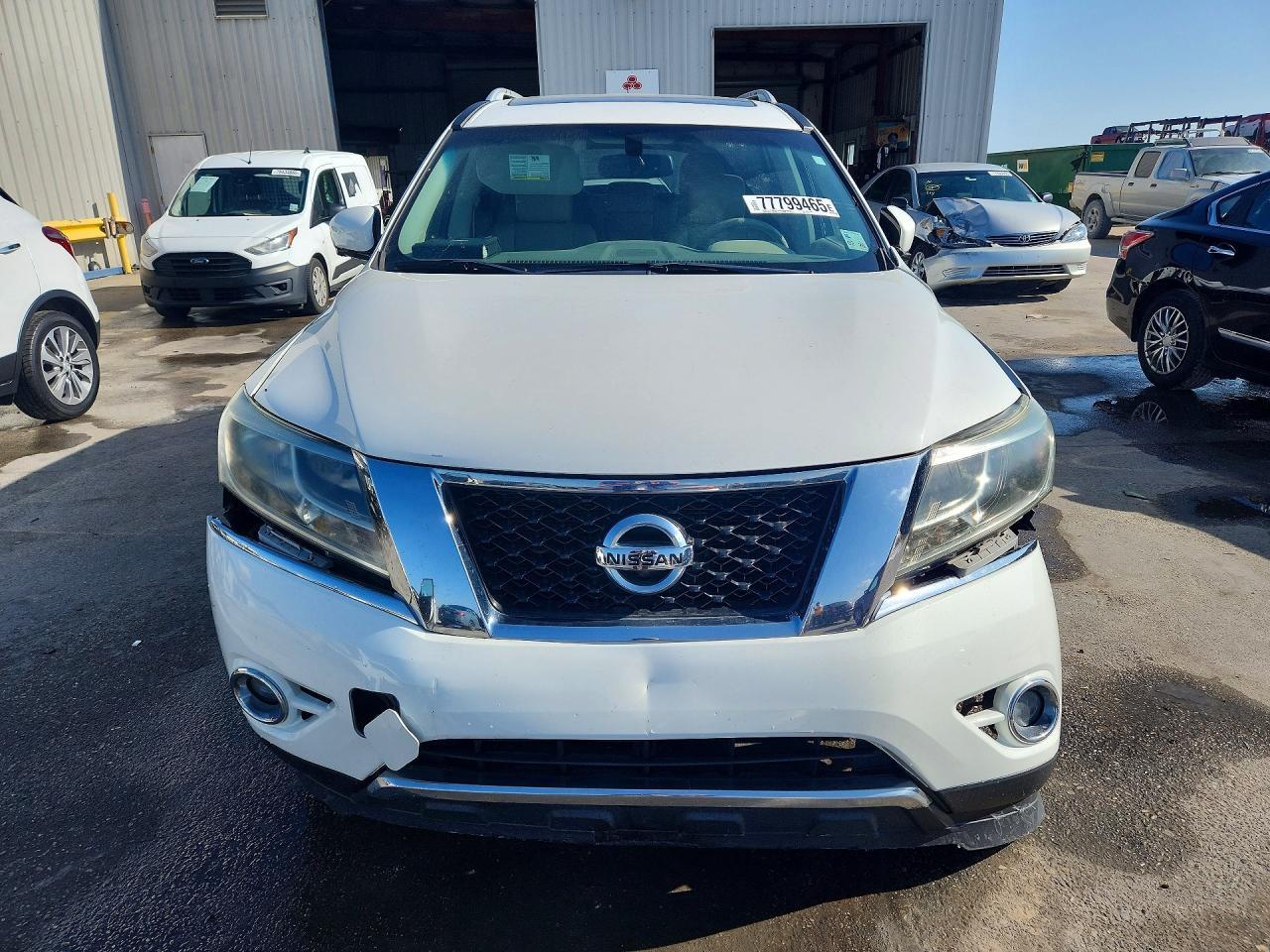 2013 Nissan Pathfinder S - Image 5