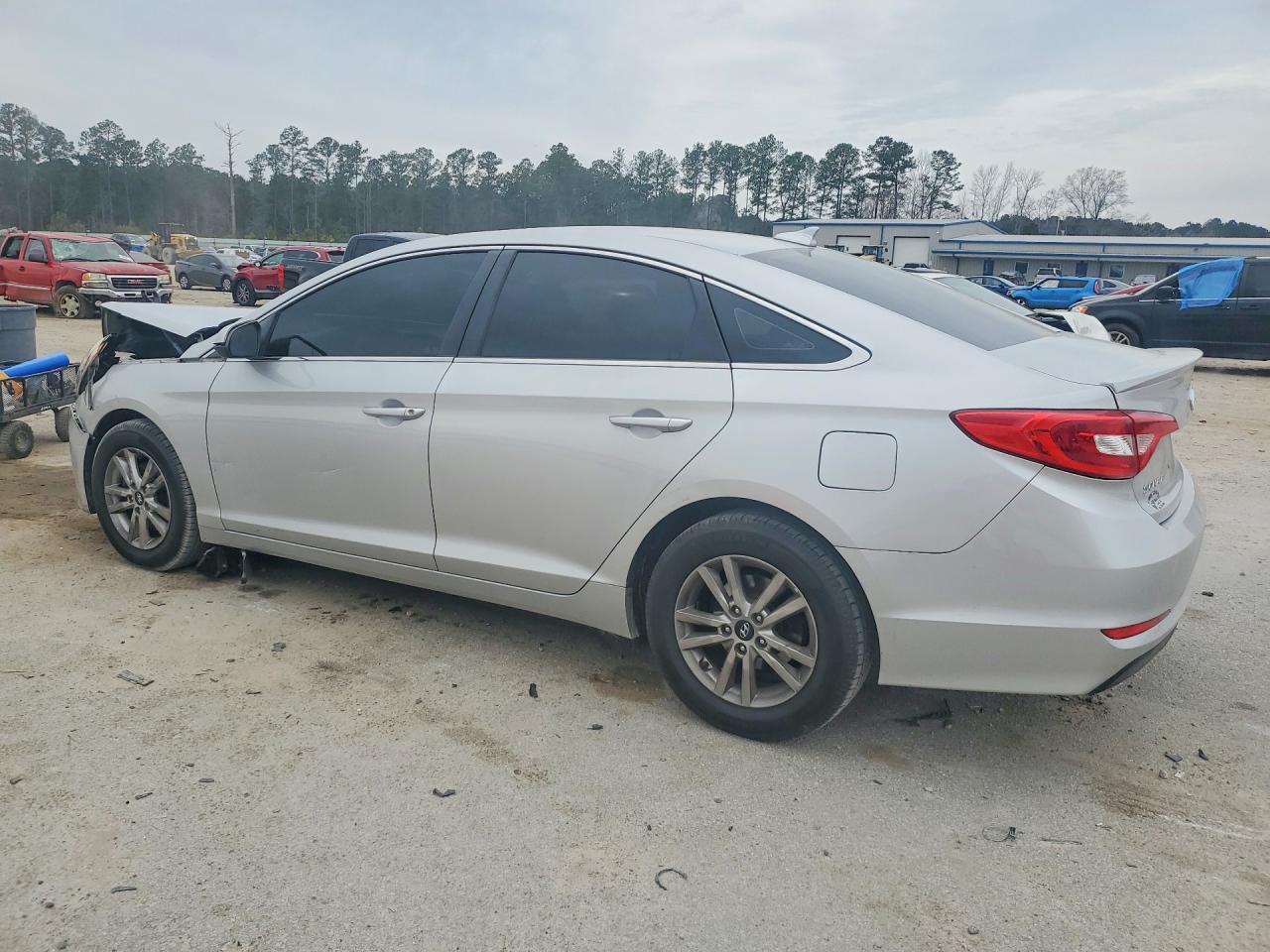 2016 Hyundai Sonata Se - Фото 2