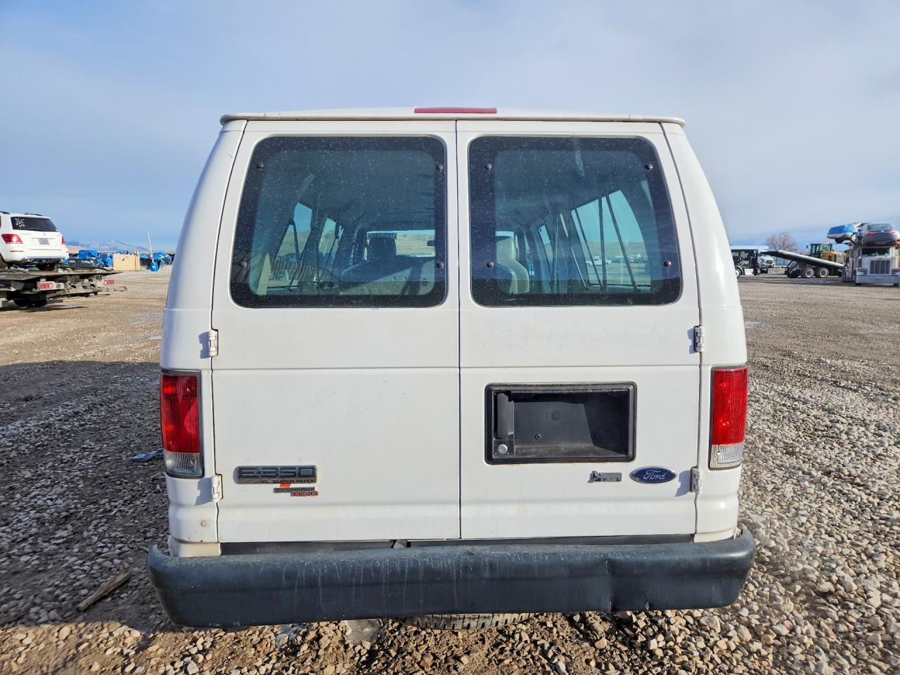 2009 Ford Econoline E350 Super Duty Wagon - Фото 6