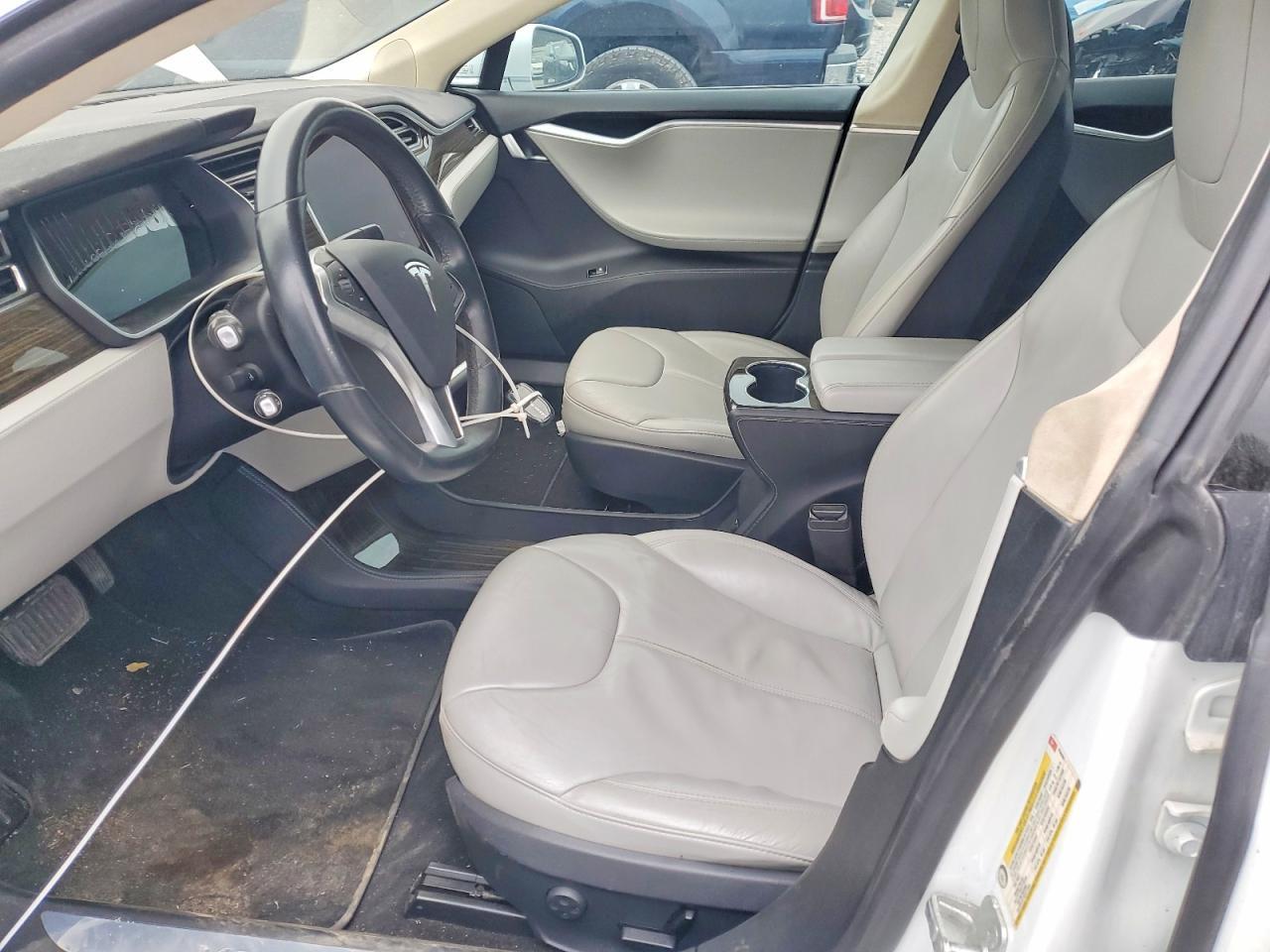 2014 Tesla Model S - Фото 7