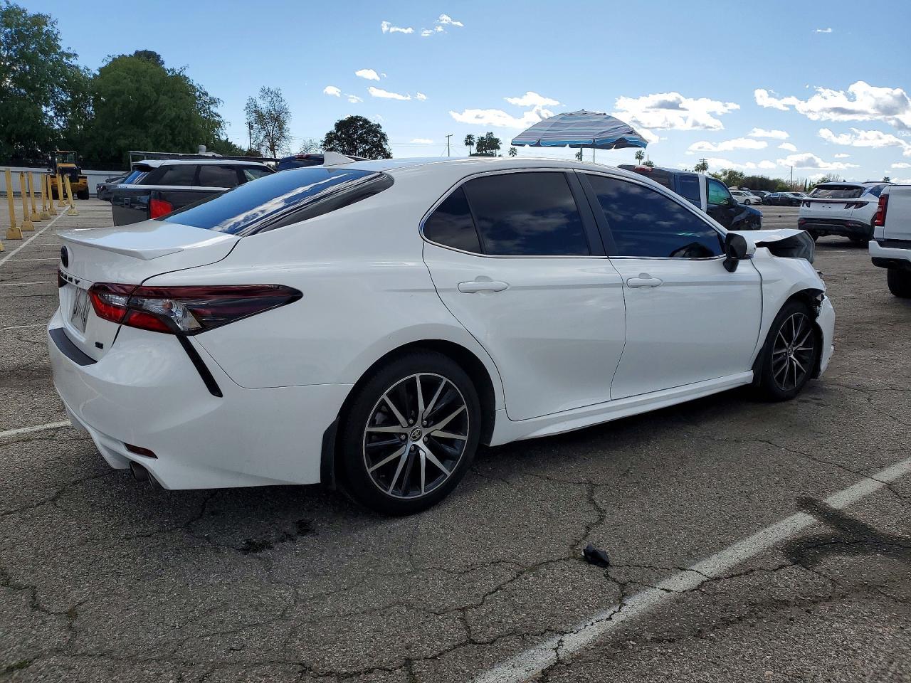 2023 Toyota Camry Se Night Shade - Image 3