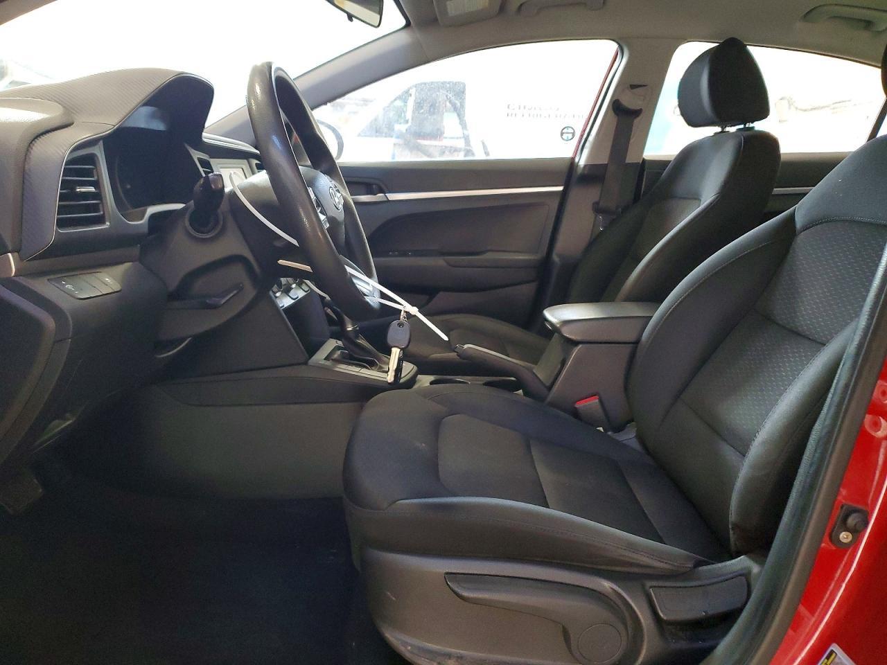 2019 Hyundai Elantra Se - Фото 7