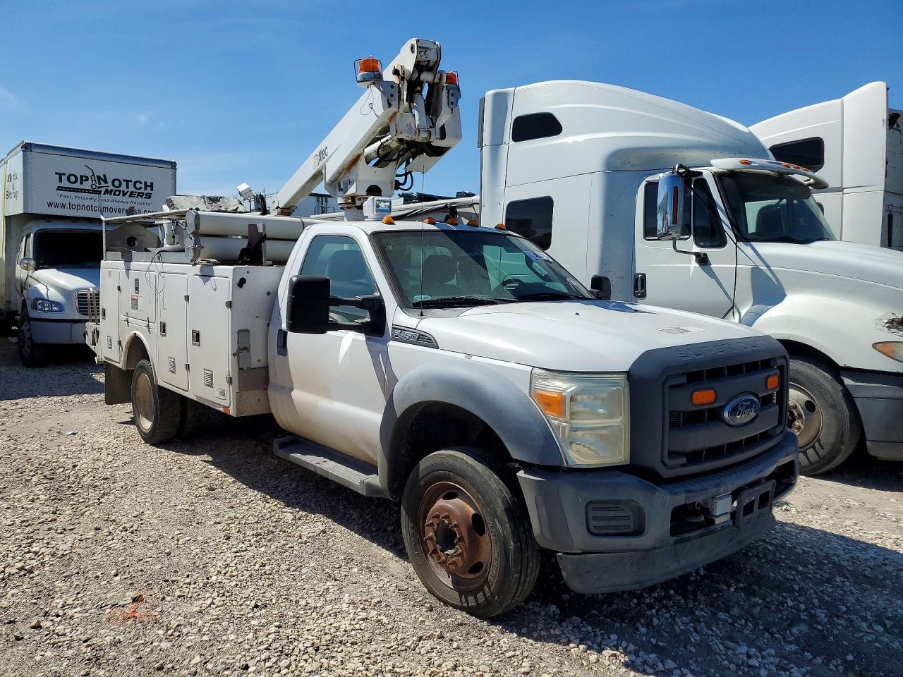 2015 Ford F450 Super Duty Bucket Truck - Фото 4