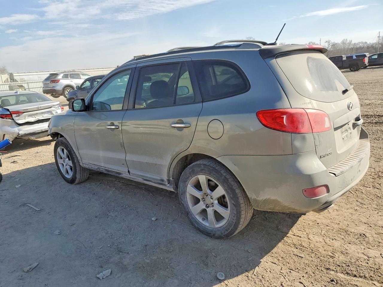 2009 Hyundai Santa Fe Se - Image 2