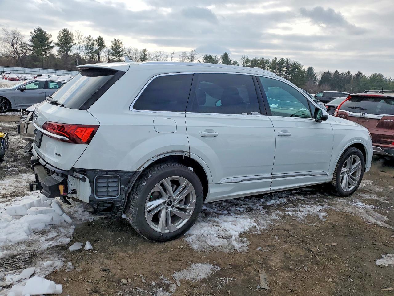 2021 Audi Q7 Premium Plus - Фото 3