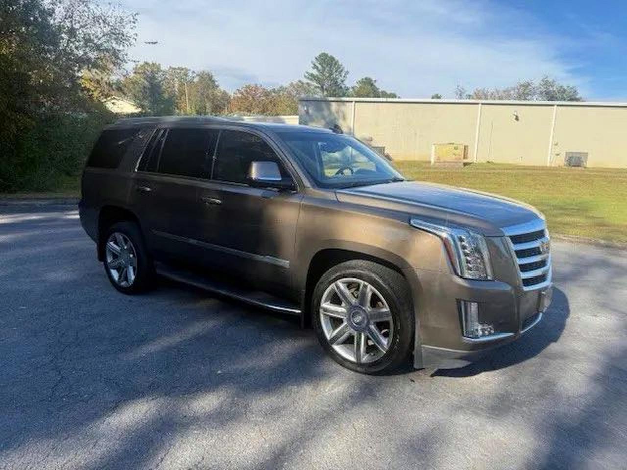 2016 Cadillac Escalade Luxury