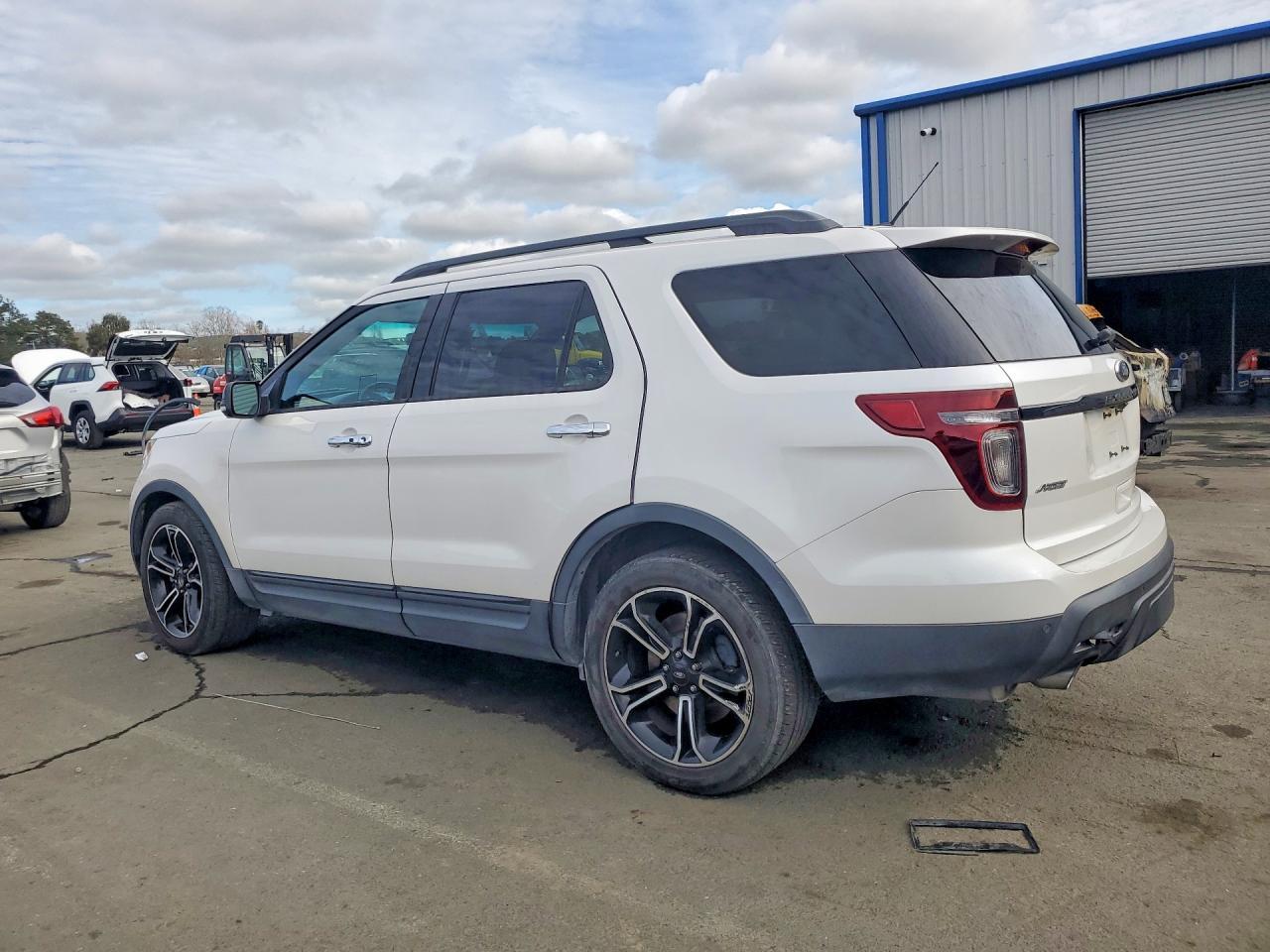 2014 Ford Explorer Sport - Фото 2