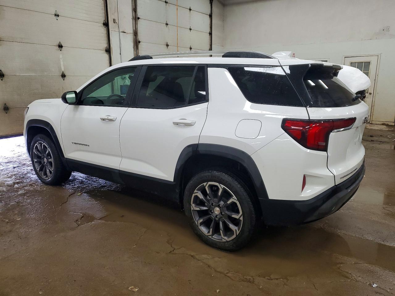 2026 GMC Terrain Elevation - Фото 2